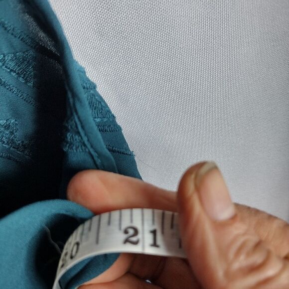 Mossimo embroidered tank - Picture 5 of 6